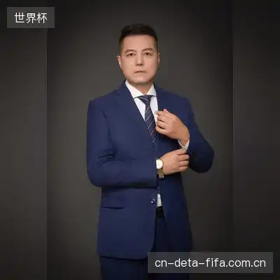 李亮